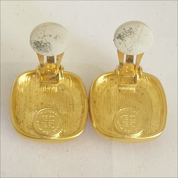 GIVENCHY Vintage Iconic Square Crystal Gold Toned Earring Clip On - Picture 6 of 9